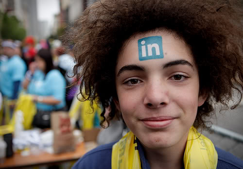 benefits of linkedin for college students