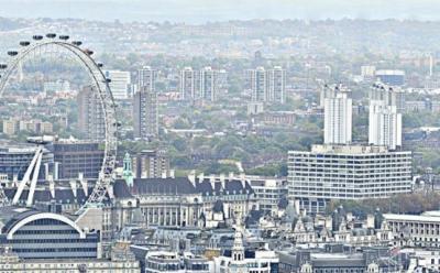 Some Closeups From World's Largest Photo, 320 Gigapixels of London