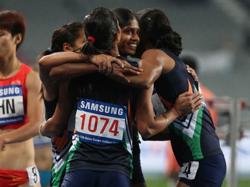 Celebrations After Winning The Gold Medal In 4x400m Relay By The Indian Team 