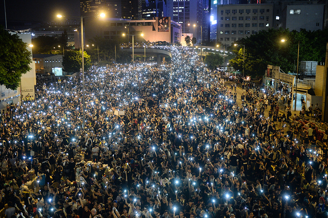 12 Powerful Pictures Describing Hong Kong’s Umbrella Revolution