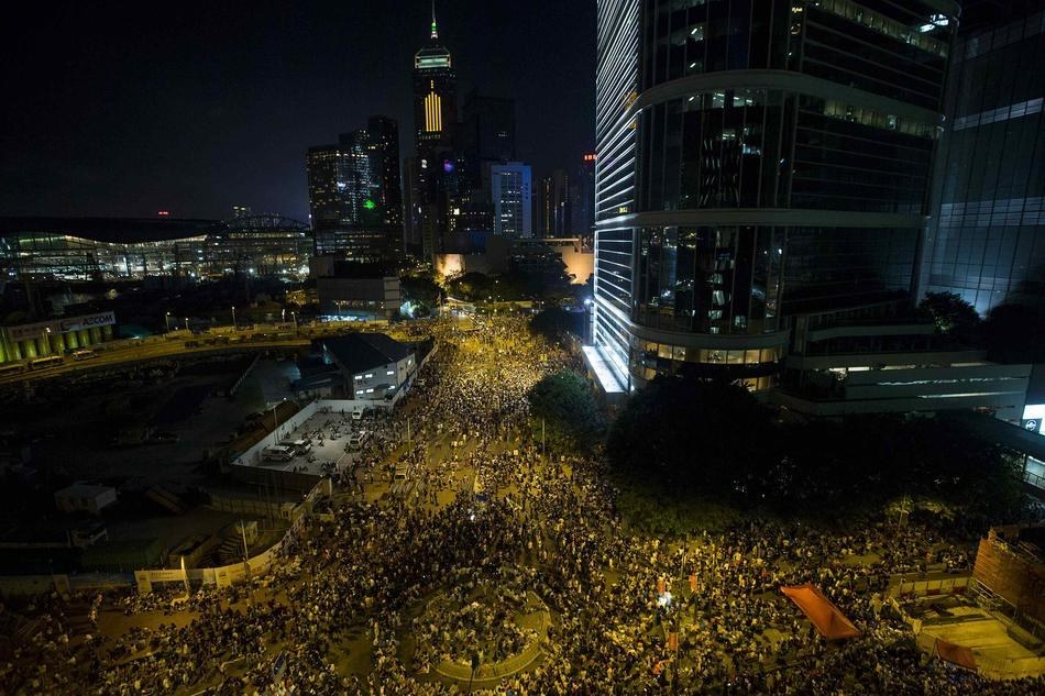 12 Powerful Pictures Describing Hong Kong’s Umbrella Revolution