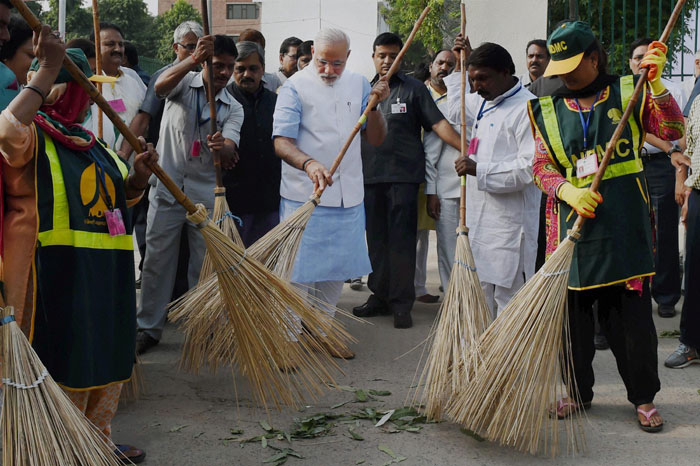 modi-broom