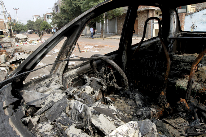 Photos From Trilokpuri Riots In Delhi -4