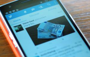 People of France Can Now Transfer Money Via Tweets