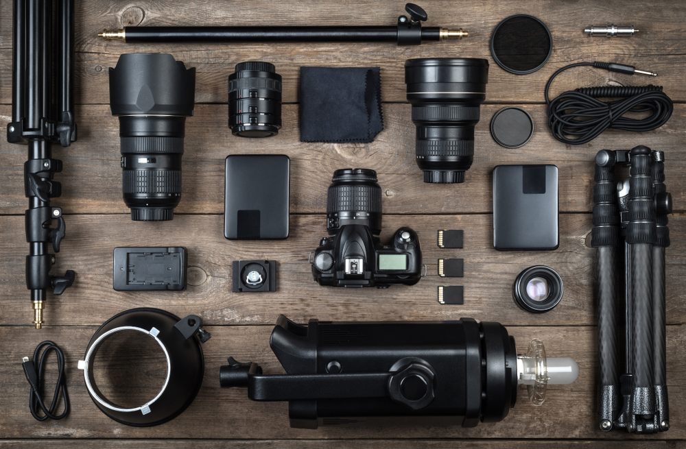 12 Great DSLR Accessories for Beginner Photographers in | Beebom