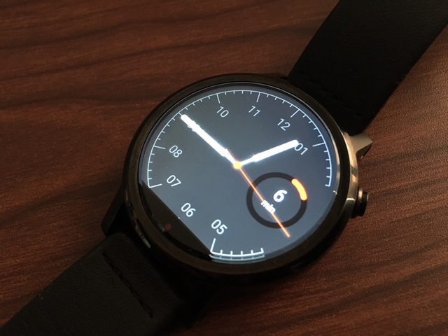 Moto 360 black online leather