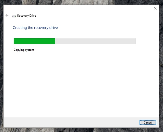 Windows 10 creating recovery drive
