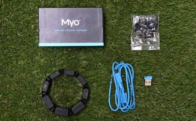 myo gesture control armband review box contents