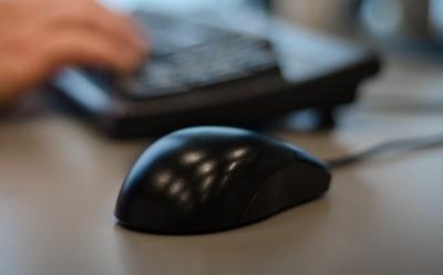 How to control mouse with keyboard on Windows 10