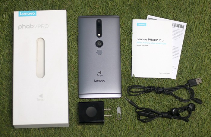 Lenovo Phab 2 Pro In the Box