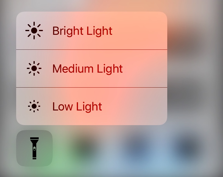 Как сделать фонарик на айфоне цветным. Iphone яркость фонарика. Iphone brightness. Яркость фонарика на айфоне. Маленькая яркость на айфоне.