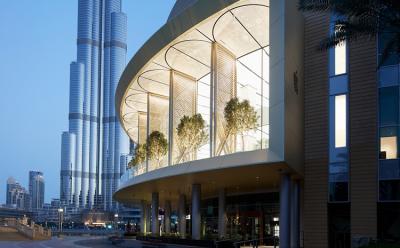 Apple Dubai Mall Opens Up To Make Your Jaws Drop