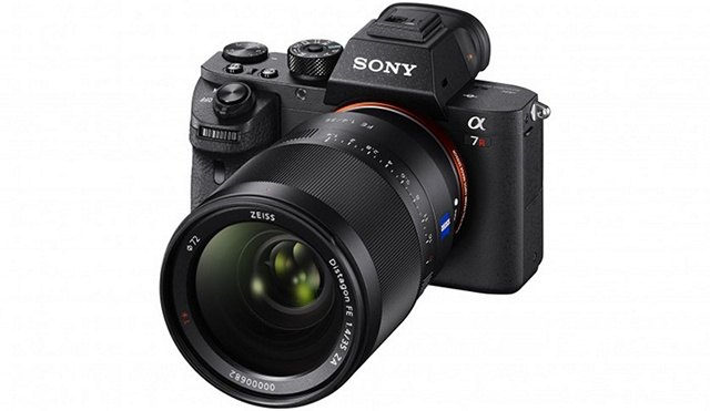 12 Best Mirrorless Cameras You Can Buy