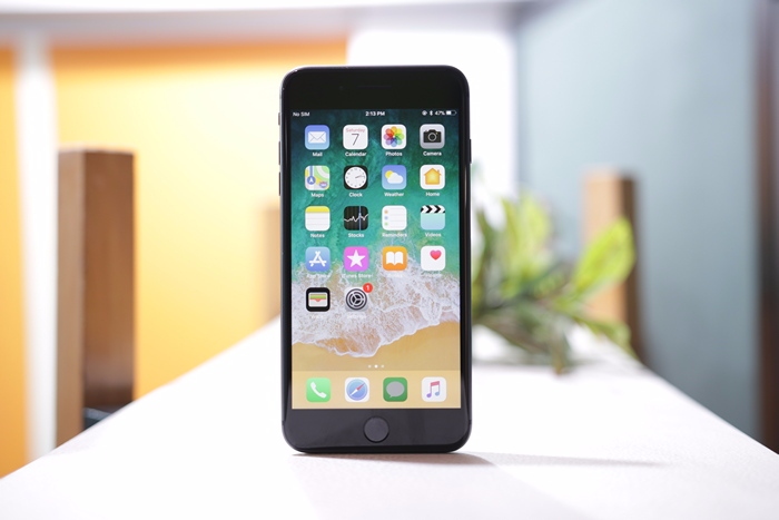 iPhone 8/Plus Review: With this traditionally beautiful powerhouse