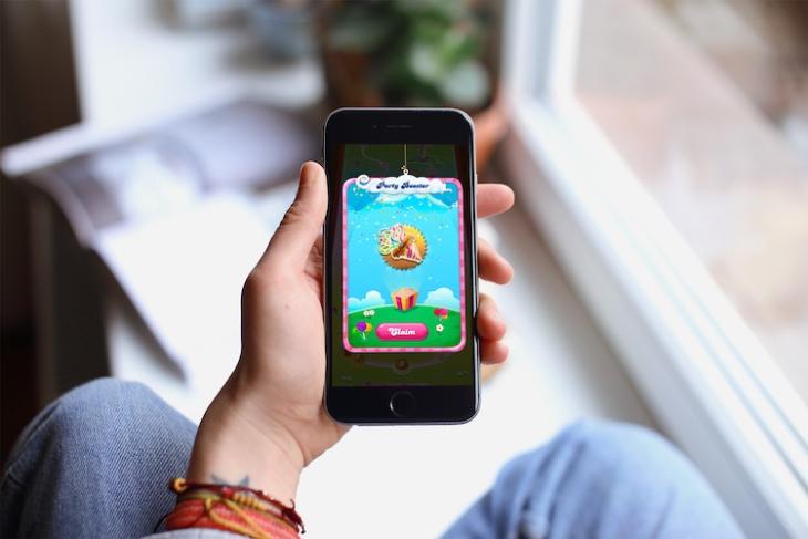 Candy Crush Saga Adds A Powerful Booster to Celebrate Its 5th Anniversary
