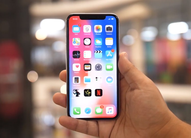 How Samsung's iPhone X Display is More Color Accurate Than Note 8 | Beebom