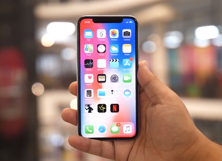 How Samsung's iPhone X Display is More Color Accurate Than Note 8