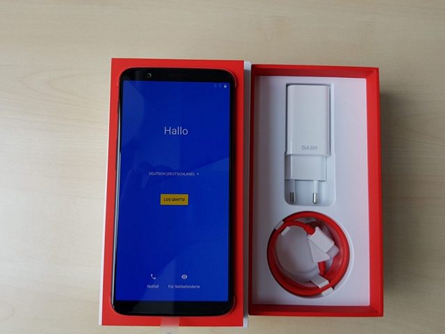 OnePlus 5T Box