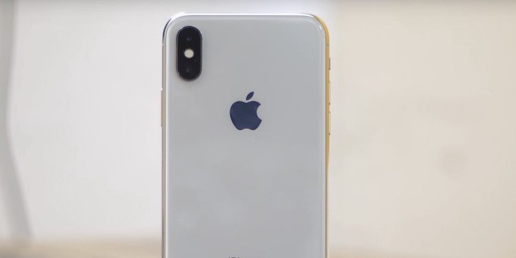 iPhone X Automatically Switches Between Primary and Telephoto Lens Depending On Ambient Lighting