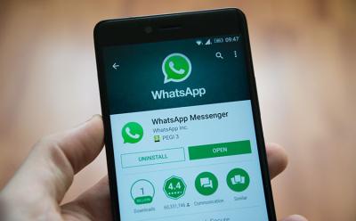 WhatsApp Sent Legal Notice Over Middle Finger Emoji
