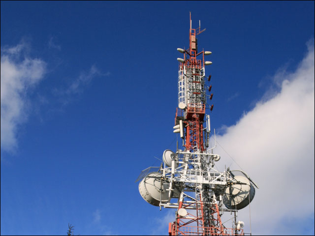 Reliance Jio Will Pay You up to Rs 50,000 per Month for Mobile Tower Installation