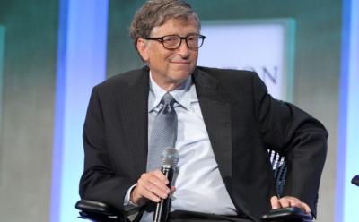 Bill Gates Shares the Most Inspirational Tweets of 2017