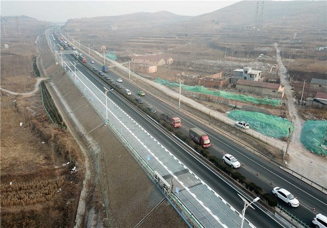 Solar highway in China