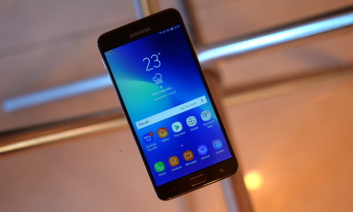 Galaxy On7 Prime Review