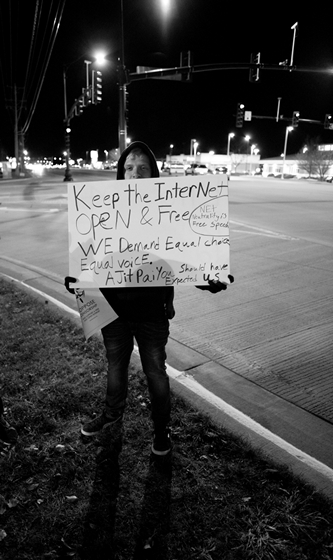 Internet Association Group Representing Facebook and Google Joins Battle for Net Neutrality