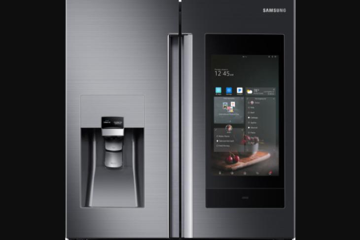 Samsung’s new smart refrigerator has Bixby, AKG speakers, and can control your smart home