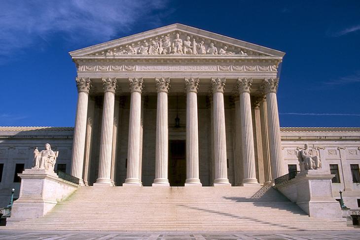 Microsoft Gains Support in International Search Warrant Case from Google, Apple, and Other Tech Giants