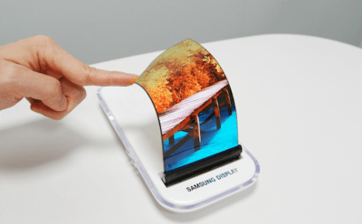 foldable smartphone samsung huawei