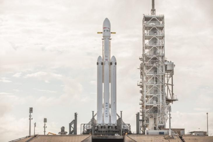 spacex falcon heavy