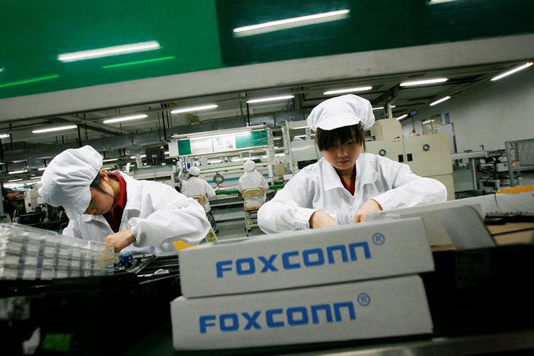 Foxconn Assures Completion of $5 Billion ‘Make in India’ Project in Maharashtra