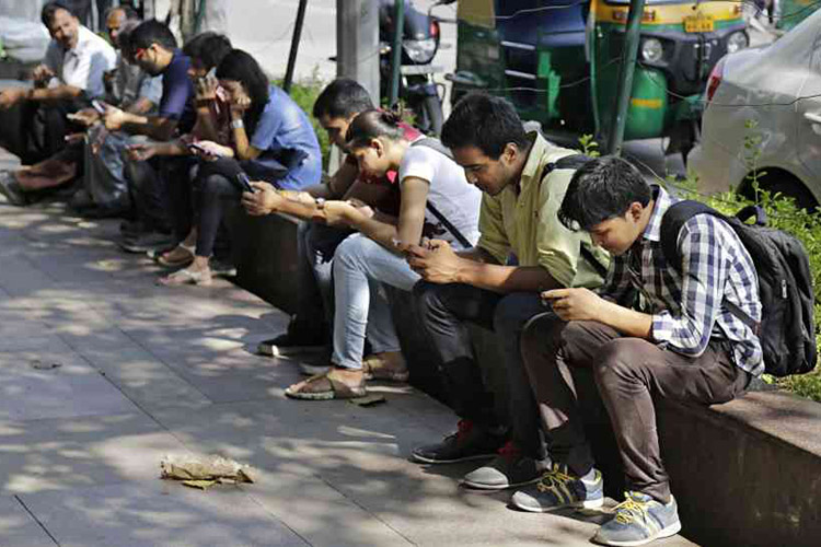 India's Internet User Growth Slowed Down by One-Third in 2017: Kantar 