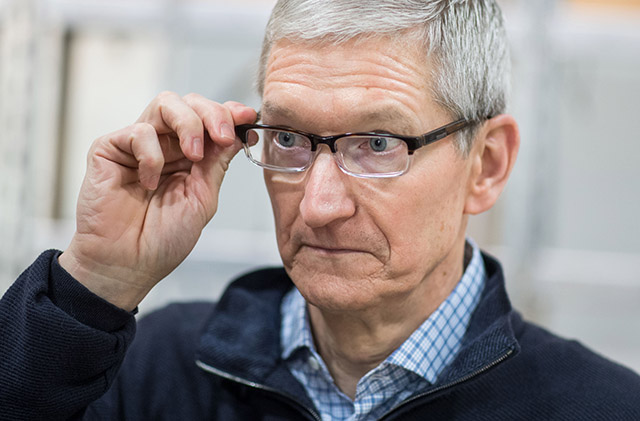 Tim Cook Confident Middle Class Consumers Will Drive Apple Growth in India