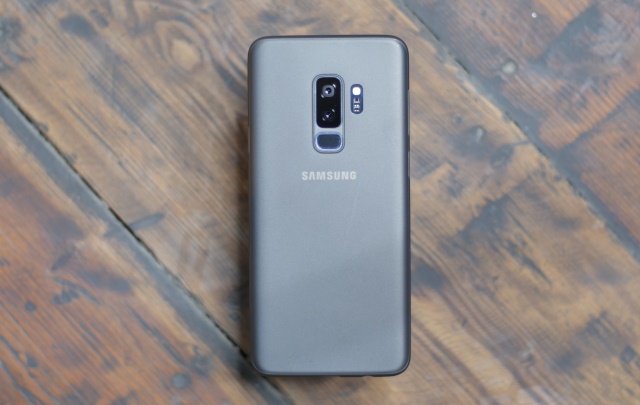 MNML Case Samsung Galaxy S9 S9+ 1