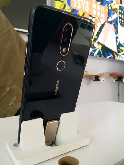 Nokia X X6 (3)