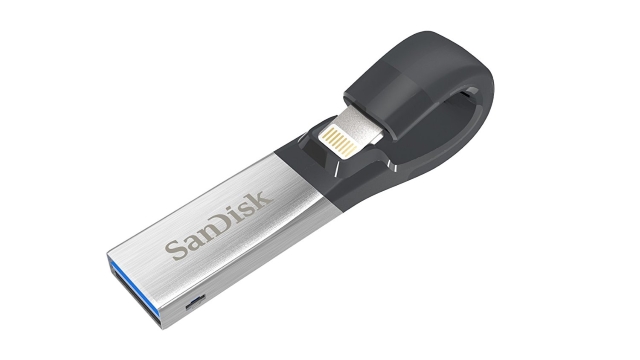 SanDisk 32GB iXpand Flash Drive