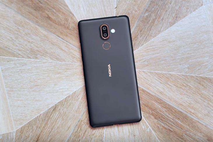 nokia 7 plus review featured