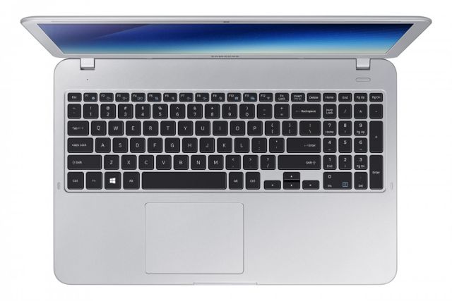 Full-sized notebook keyboard in the Samsung Notebook 5