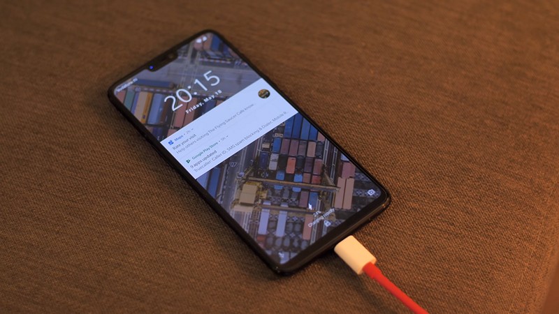 OnePlus 6 Dash Charge