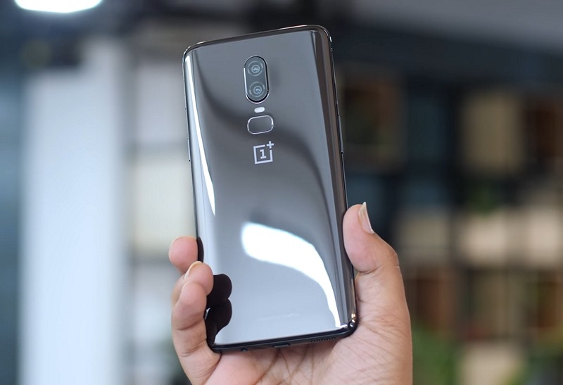 OnePlus 6 Review Back 3