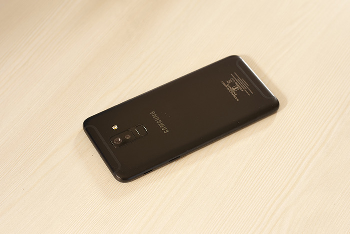 Samsung Galaxy A6 Plus back