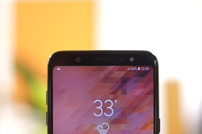 Samsung Galaxy A6 Plus display