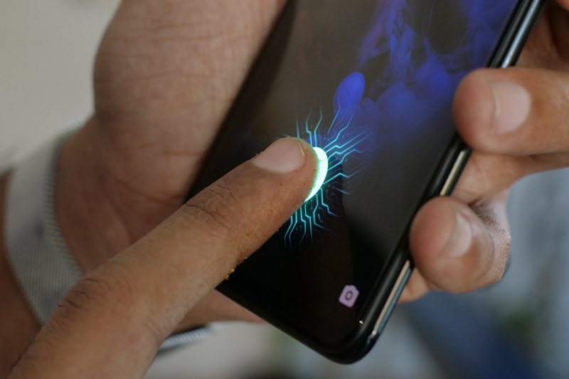 Vivo X21 Under-Screen Fingerprint Scanner Review 7