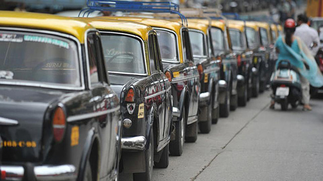 You Can Now Book Kaali Peeli Taxis in Mumbai Using Uber