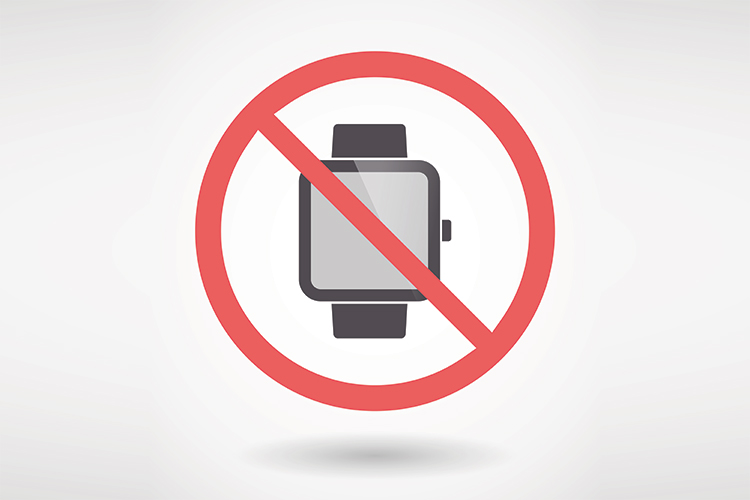 smartwatch-ban-icc-pakistan