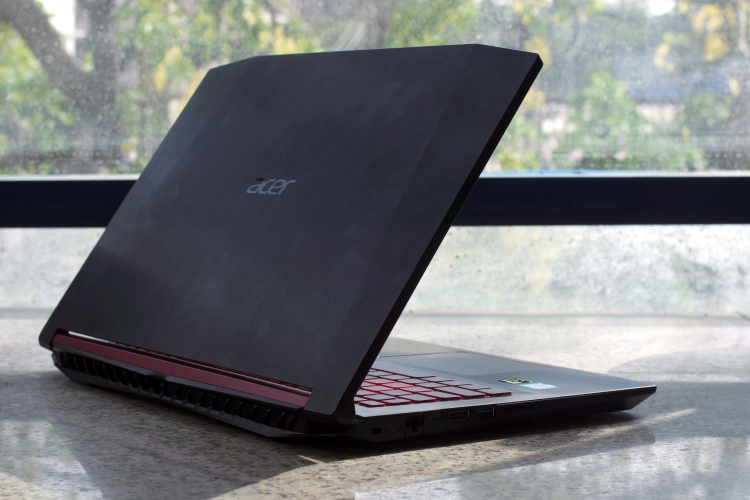 Acer Nitro 5 Review Featured