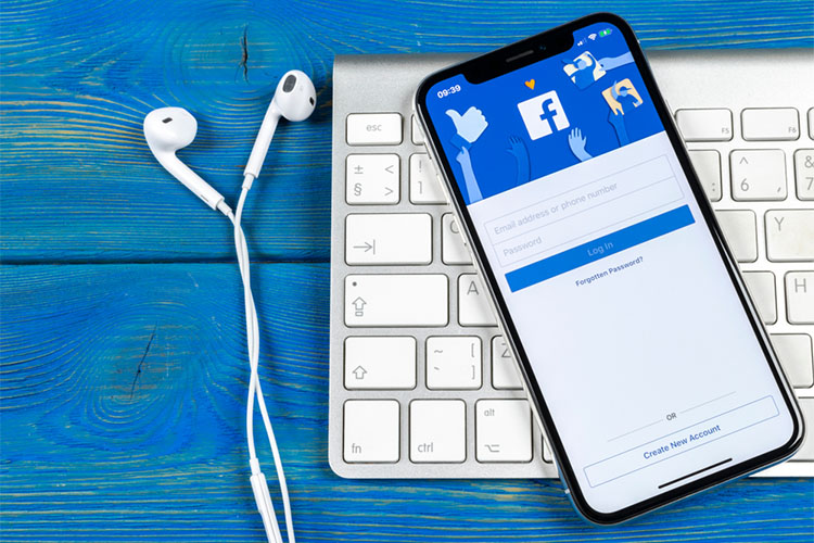 Facebook Training 7,500 Content Reviewers to Act on Objectionable Posts 24×7
